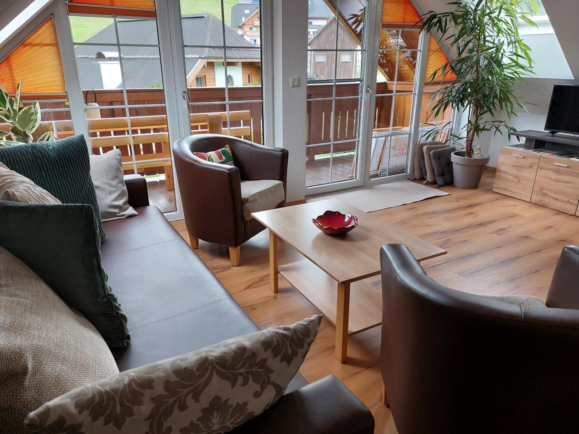 Penthouse Aineckblick Apartment Sankt Margarethen im Lungau Luaran gambar